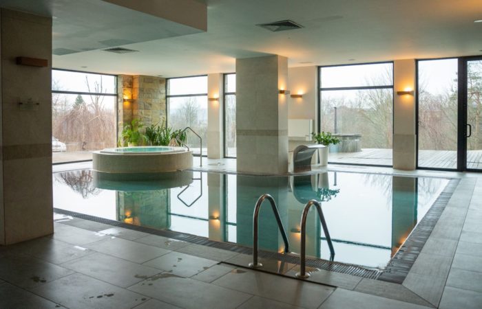 basen w hotelu na wieczór panieński